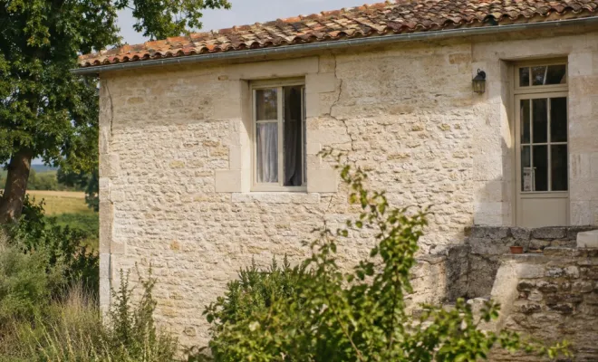 Une fissure qui revient après rebouchage à Gond-Pontouvre : ce qu'il faut diagnostiquer avant de reprendre, Angoulême, Le Bon Artisan Charentais